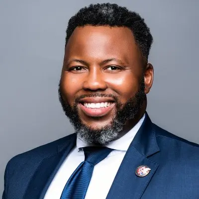 Kam Buckner